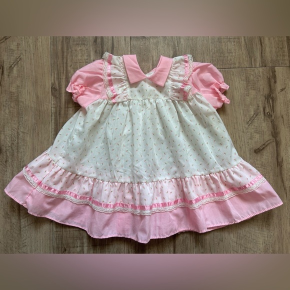 None Other - Vintage Adorable Pink and White floral flower ruffle lace ribbon Baby girl Dress